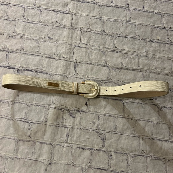 STEVE MADDEN IVORY FAUX SKIN PRINT WITH GOLD TONE ACCENTS WOMENS BELT SIZE LARGE - Picture 10 of 11